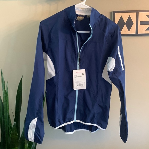 NWT! Women’s Bontrager Windshell‎ Jacket, Small - Picture 1 of 5